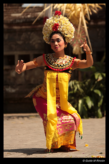 %_tempFileName18)%20Balinese%20Dancer%